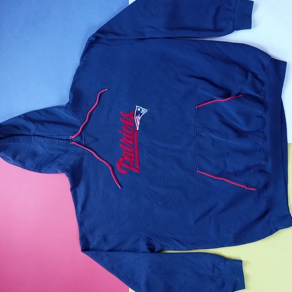 Modern Men’s NFL New England Patriots Promo Sweatshirt